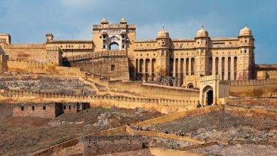 Why is the Amber Fort famous in India?