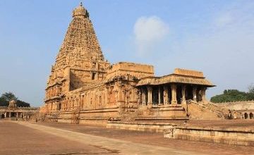 Why is the Brihadeeswara Temple famous in India?