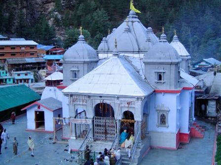 Why is the Gangotri Temple famous in India?