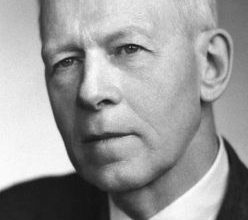 Why was Robert S. Mulliken awarded Noble Prize in1966?