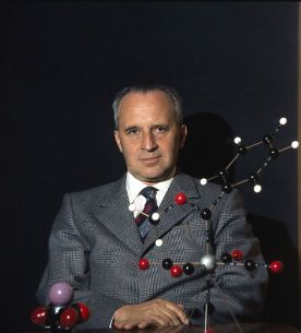 Why was Ernst Otto Fischer awarded Noble Prize in1973?