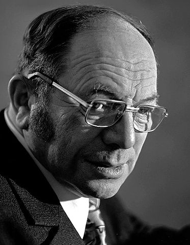 Why was Leonid Kantorovich awarded Noble Prize Economics in1975?