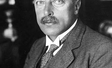 Why was Max von Laue awarded Noble Prize in1914?