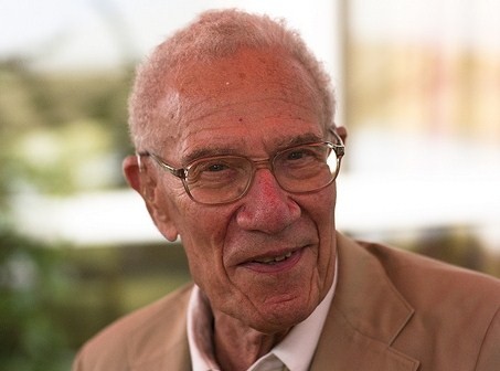 Why was Robert Solow awarded Noble Prize Economics in1987?