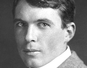 Why was William Lawrence Bragg awarded Noble Prize in1915?