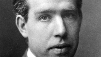 Why was Niels Bohr Awarded the Noble Prize for Physics in 1922?