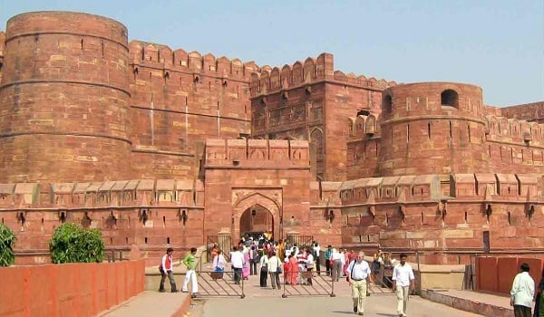 Why did The Agra Fort Become a World Heritage Site?