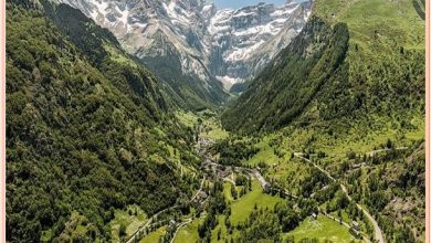 Why are the Pyrenees Mountains so prominent