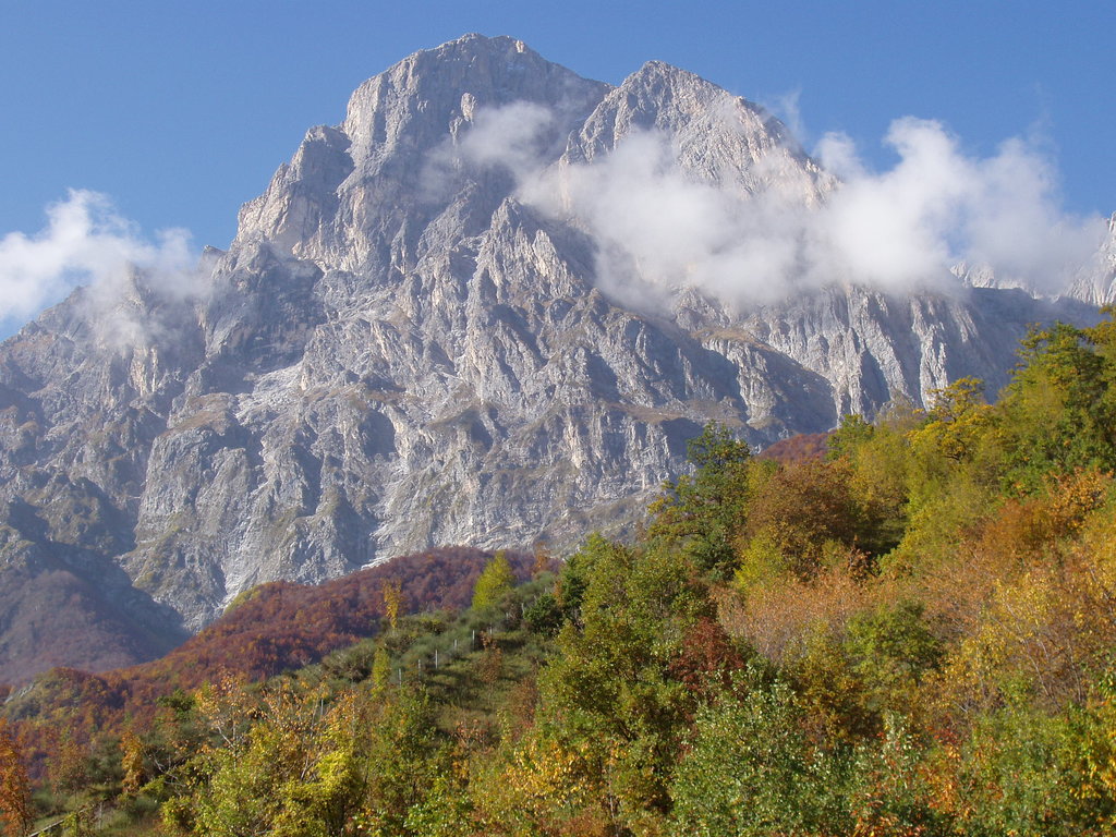 Apennines Mountains Prominence