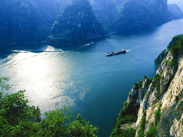 Yangtze River Vital Role